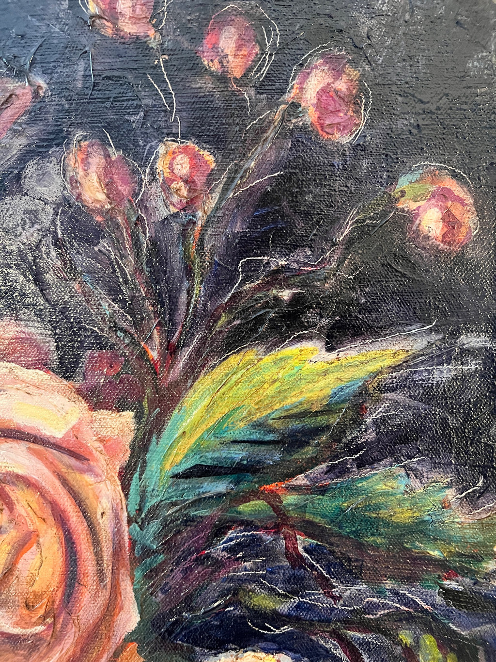 Baritone Floral Bouquet in Black
