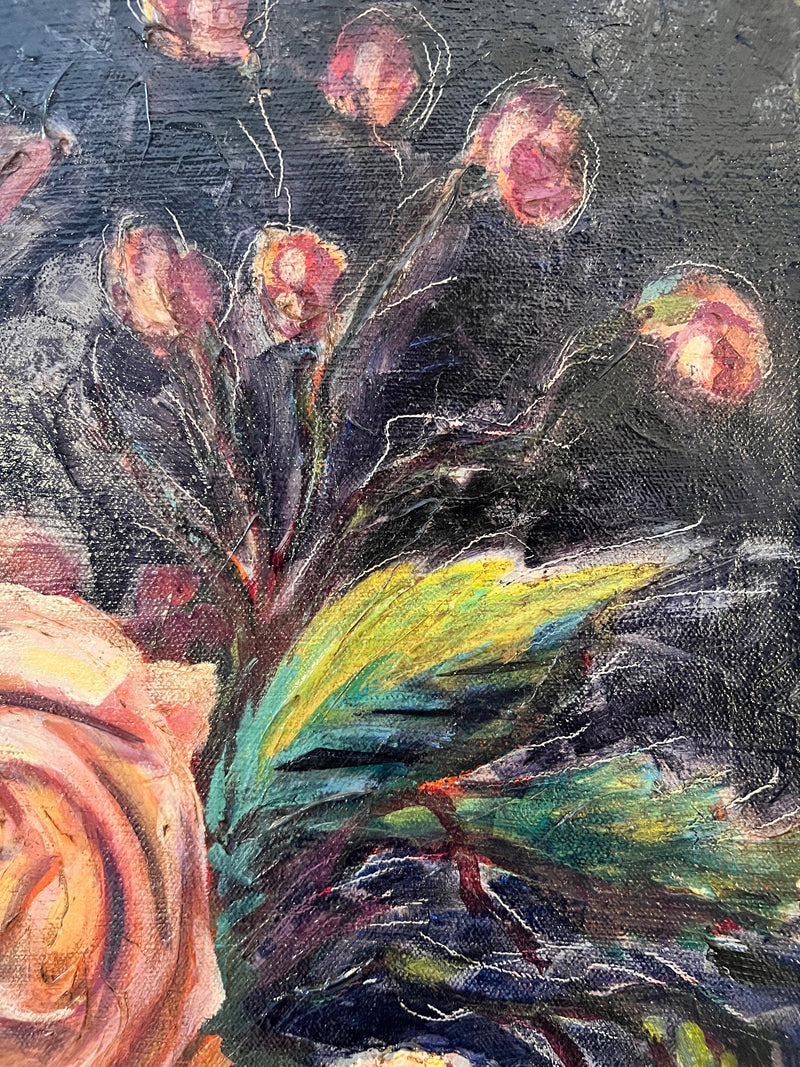 Baritone Floral Bouquet in Black